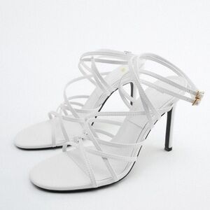 High heels leather sandal